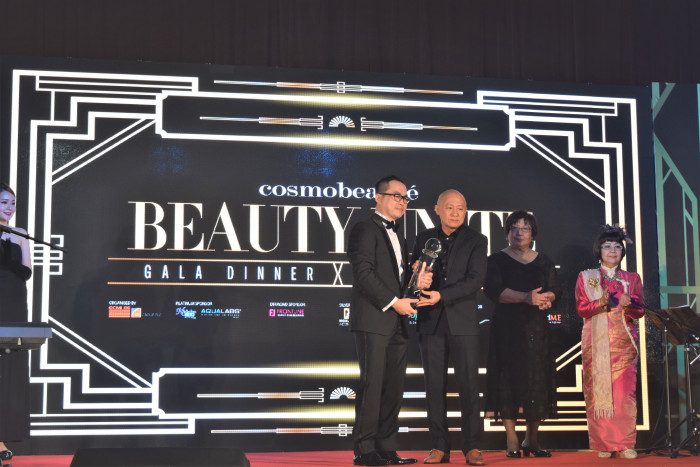 Professor Dr Ng Honoured At Beauty Unite Gala Dinner