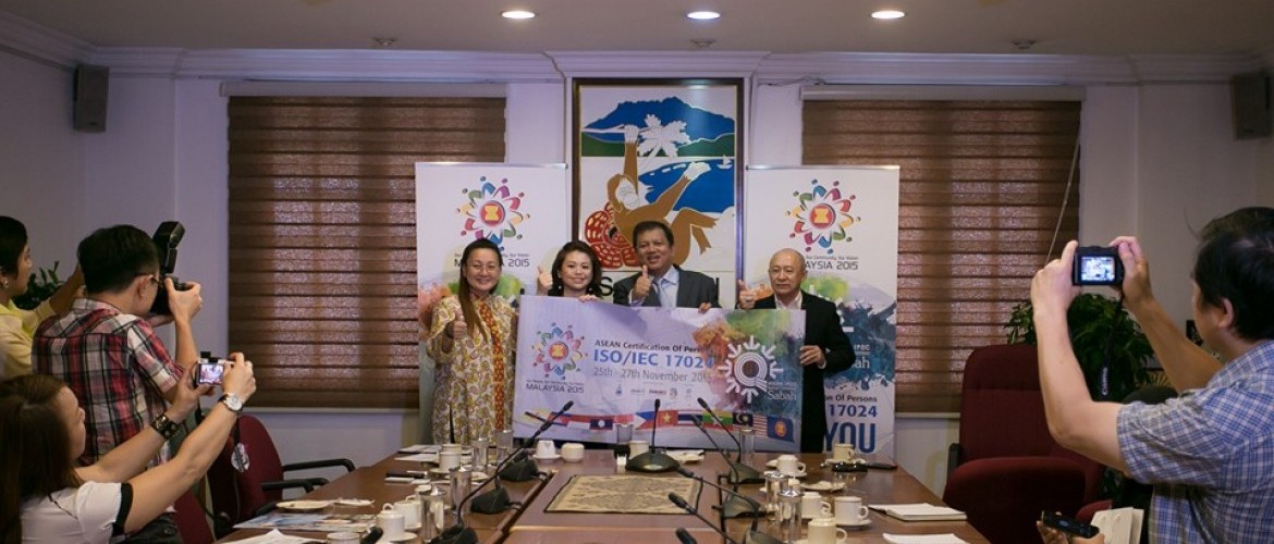ASEAN IPEC Retreat Convention 2015: Press Conference